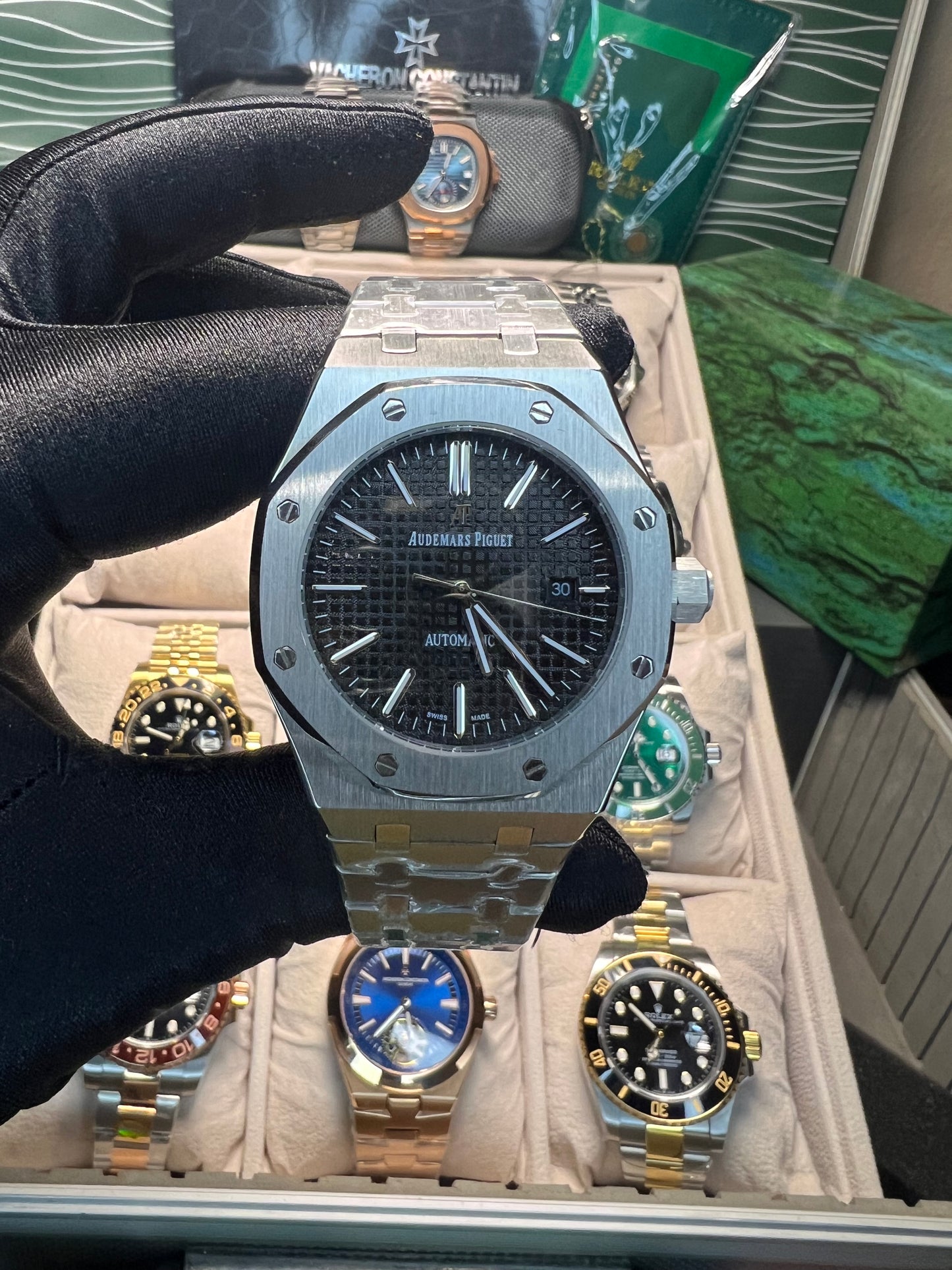 Audemars Piguet Royal Oak Selfwinding Steel Black Dial Dial 41mm
