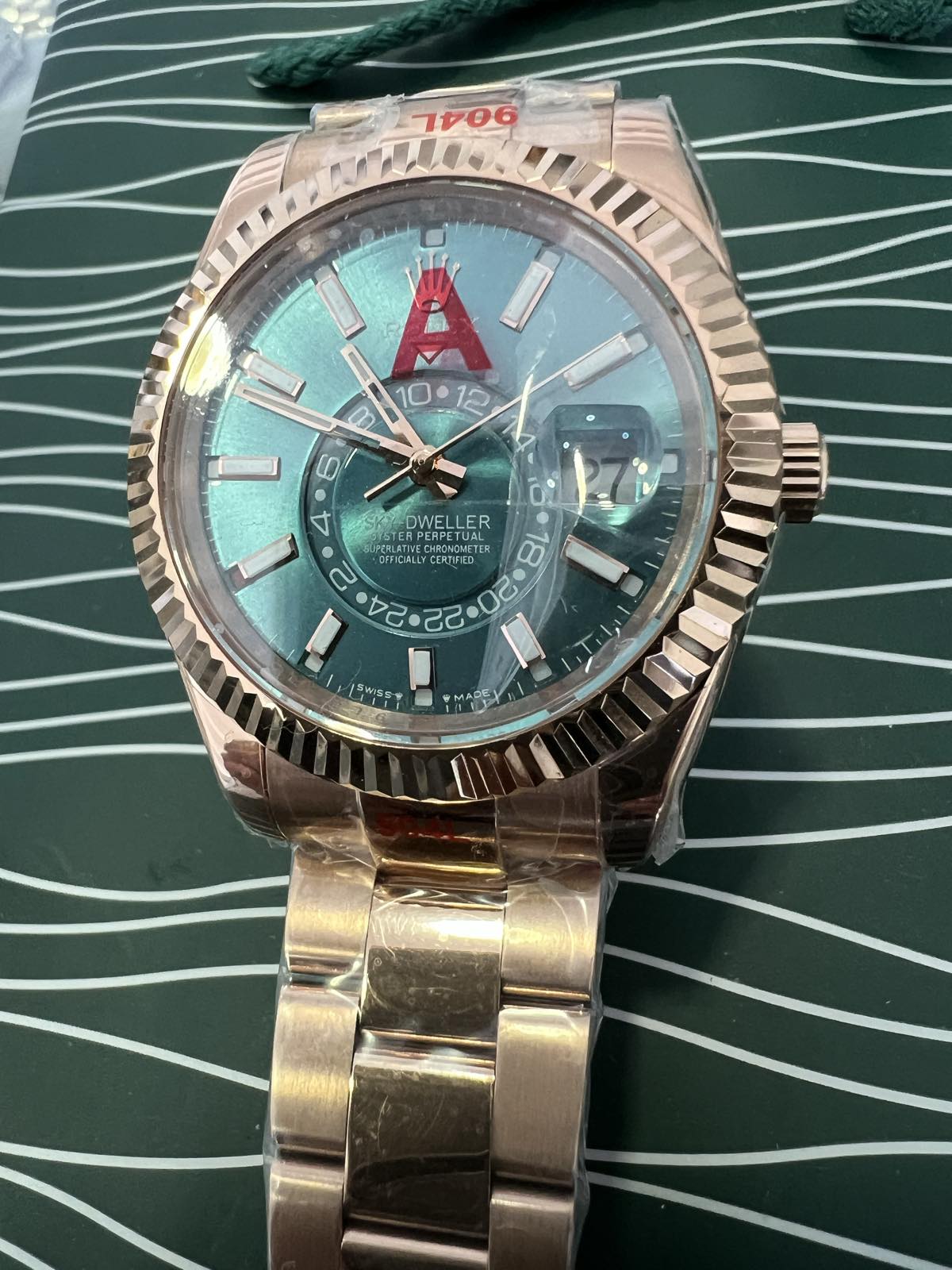 Sky Dweller Everose Gold Blue Dial Oyster 42mm 