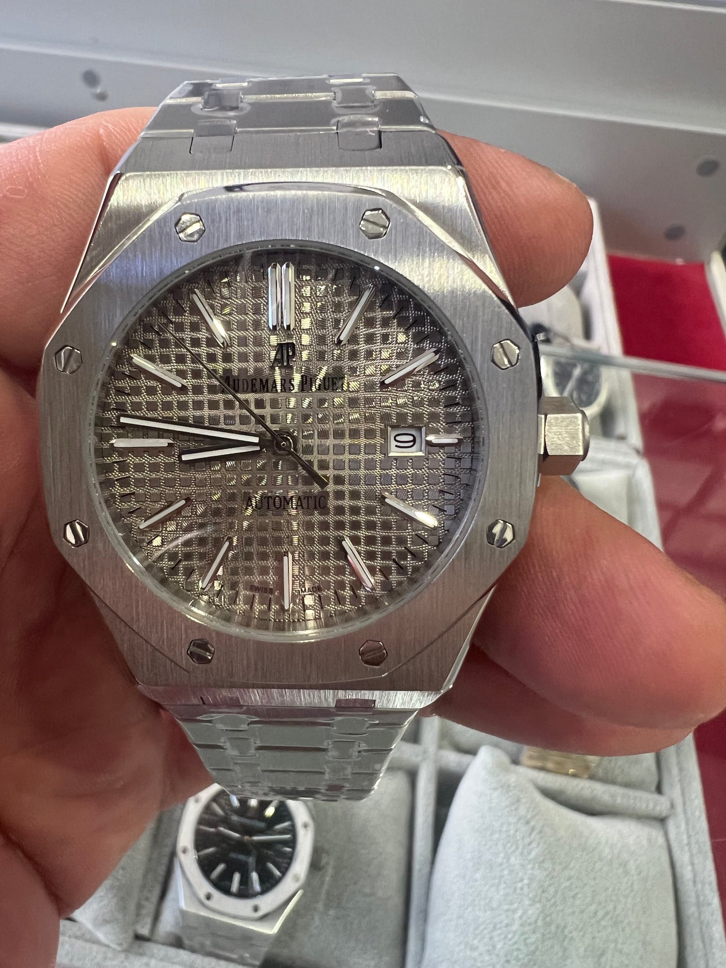 Audemars Piguet Royal Oak Selfwinding Steel Metallic White Dial 41mm
